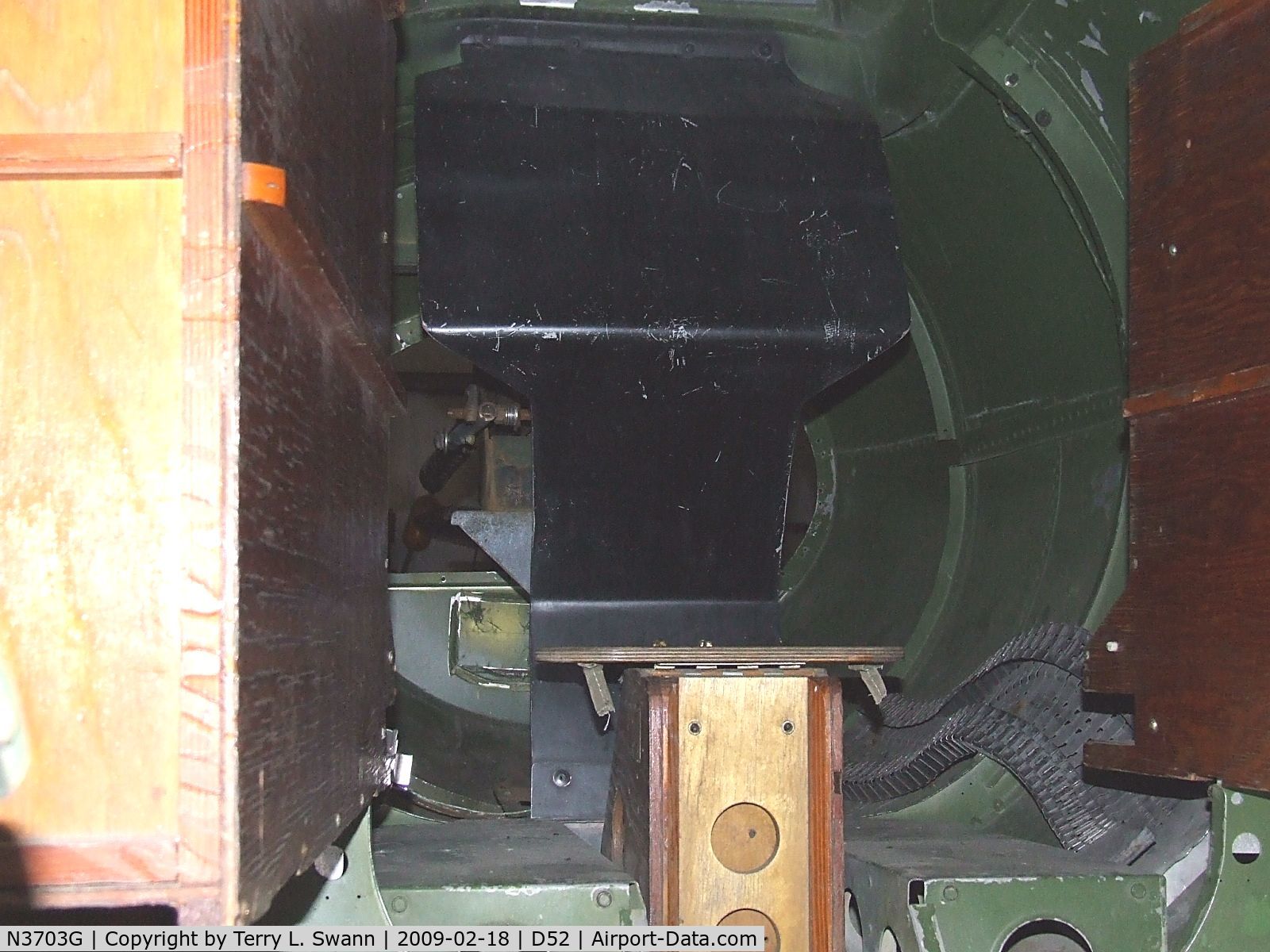 N3703G, 1945 Boeing B-17G Flying Fortress C/N 44-83546-A, Looking inside and back at the tail gunners position.