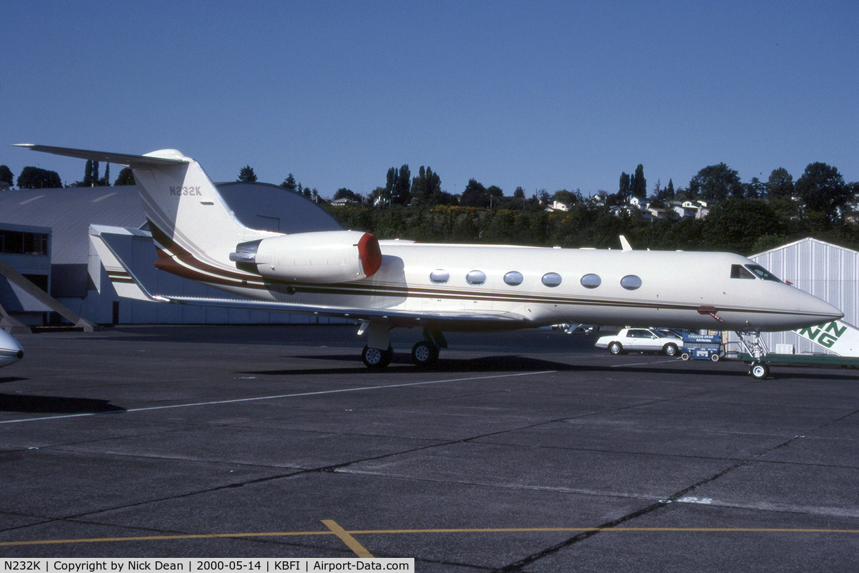 N232K, 1993 Gulfstream Aerospace G-IV C/N 1232, KBFI