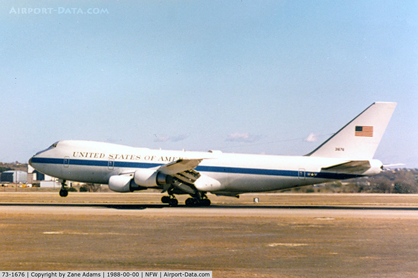 73-1676, 1973 Boeing E-4B C/N 20682, Landing at Carswell AFB