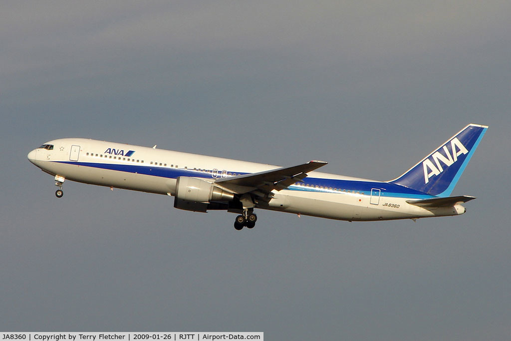 JA8360, 1991 Boeing 767-381 C/N 25055, ANA B767 departs Haneda