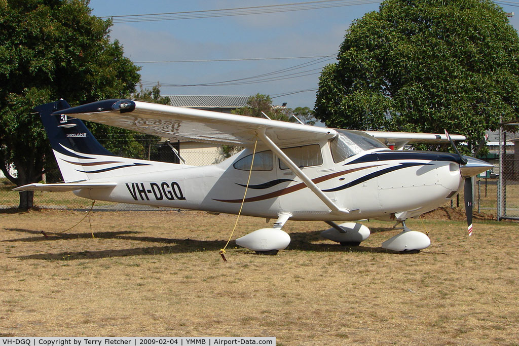 VH-DGQ, Cessna 182T Skylane C/N 18282114, New Cessna 182T at Moorabbin