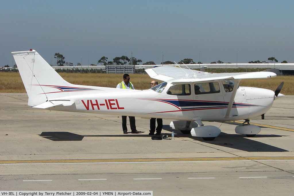 VH-IEL, 1974 Cessna 172M C/N 17263286, Cessna 172M at Essendon