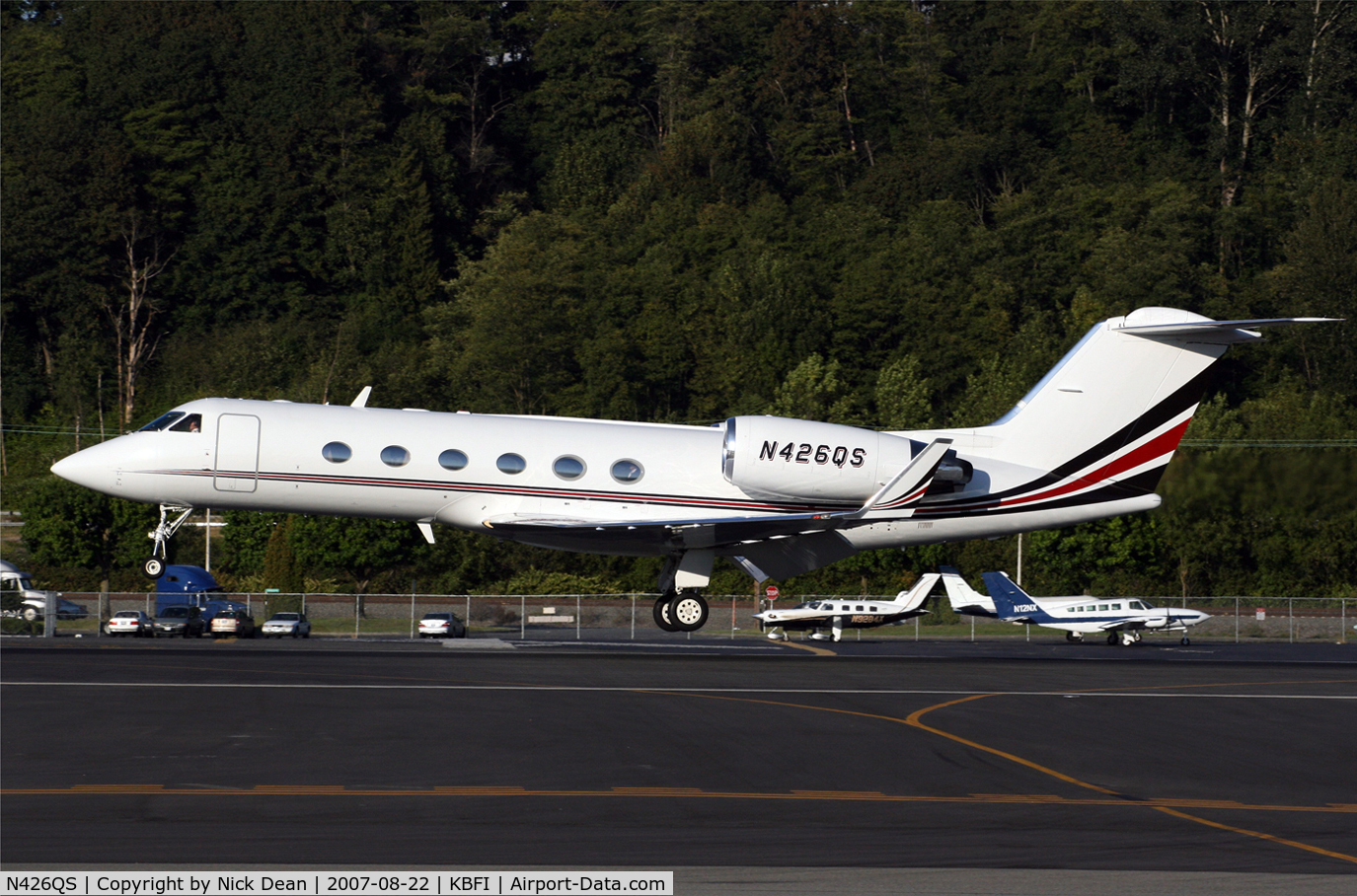 N426QS, 2000 Gulfstream Aerospace G-IV C/N 1426, KBFI