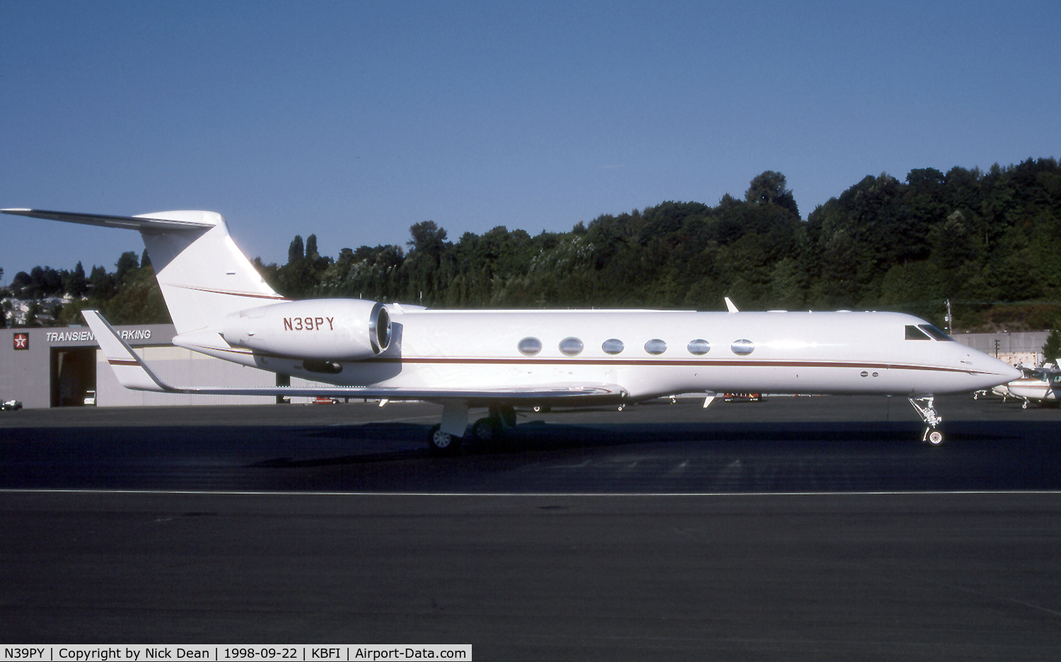 N39PY, 1997 Gulfstream Aerospace Gulfstream V C/N 522, KBFI