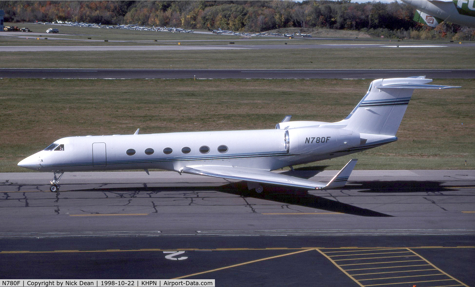 N780F, 1997 Gulfstream Aerospace G-V C/N 530, KHPN
