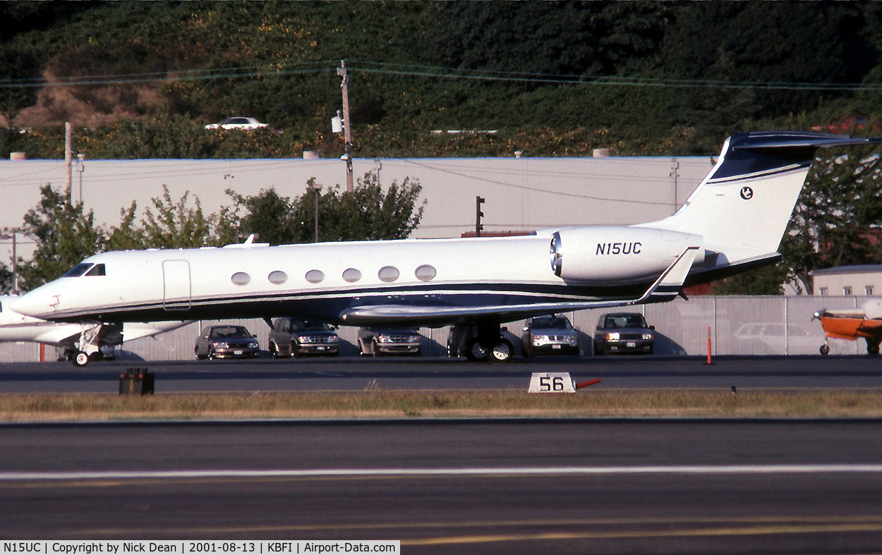 N15UC, 1999 Gulfstream Aerospace G-V C/N 589, KBFI