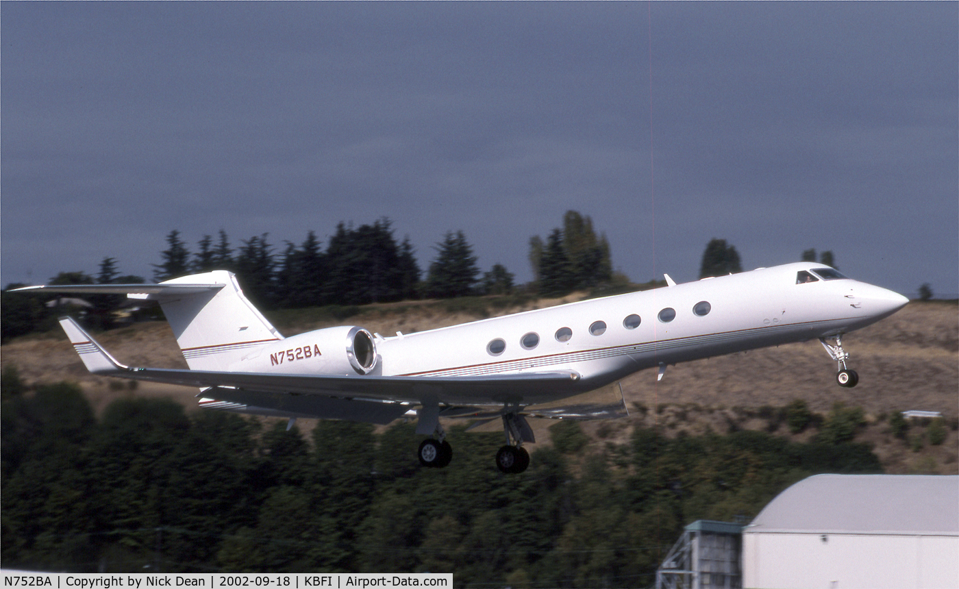 N752BA, 2001 Gulfstream Aerospace Gulfstream V C/N 640, KBFI