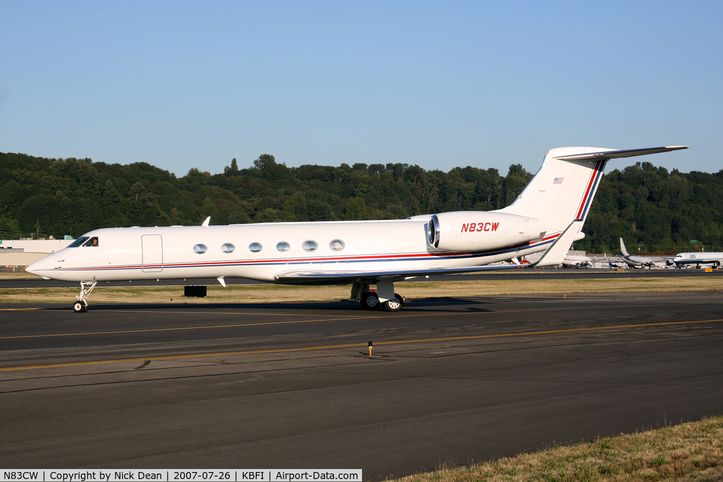 N83CW, 2001 Gulfstream Aerospace G-V C/N 649, KBFI (Costco)