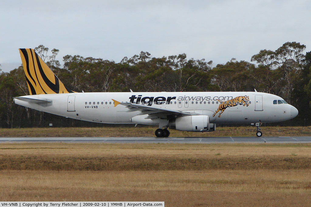 VH-VNB, 2006 Airbus A320-232 C/N 2906, Tiger Airways  A320 prepares to depart from Hobart Int