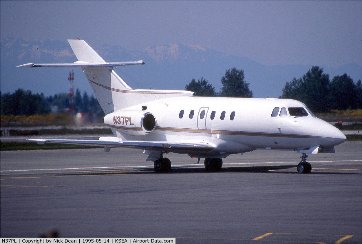 N37PL, 1977 Hawker Siddeley HS125-700B C/N 257012, KSEA