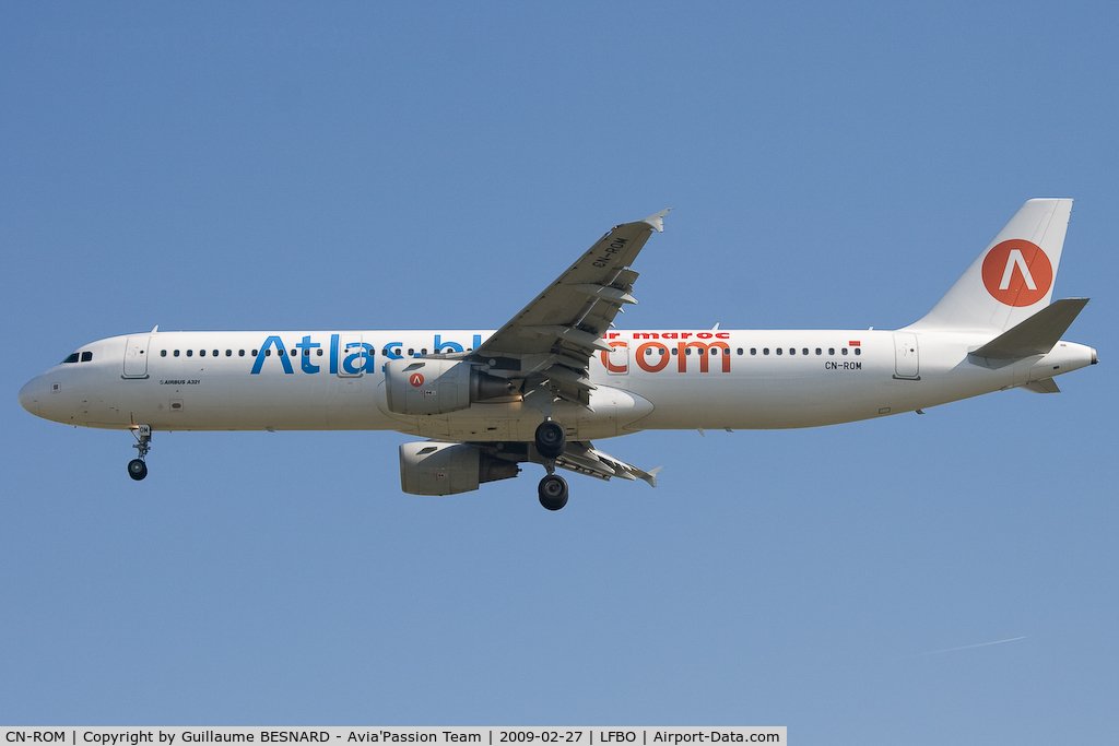 CN-ROM, 2007 Airbus A321-211 C/N 3070, Landing 32L