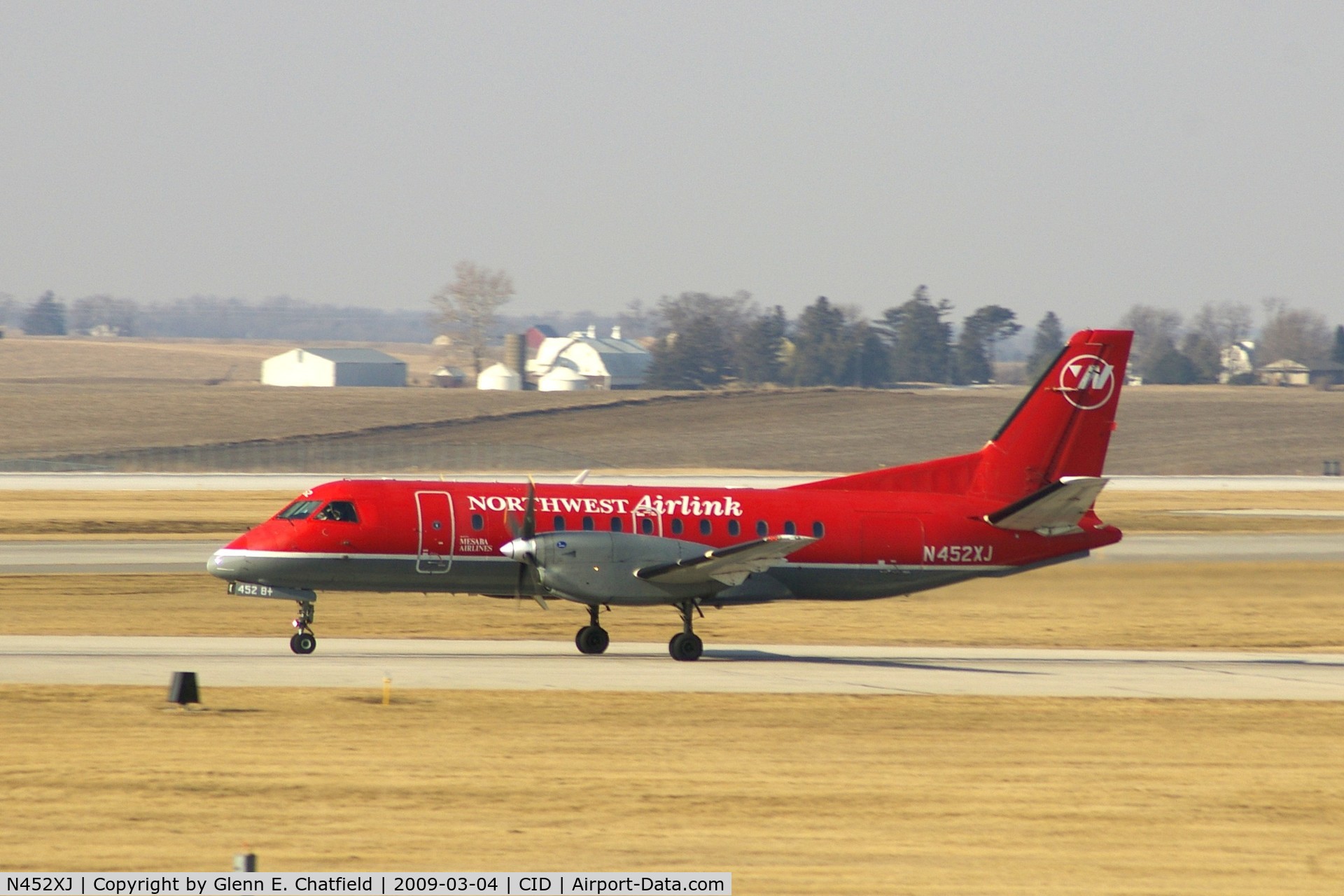 N452XJ, 1998 Saab 340B C/N 340B-452, Departing Runway 13 for MSP