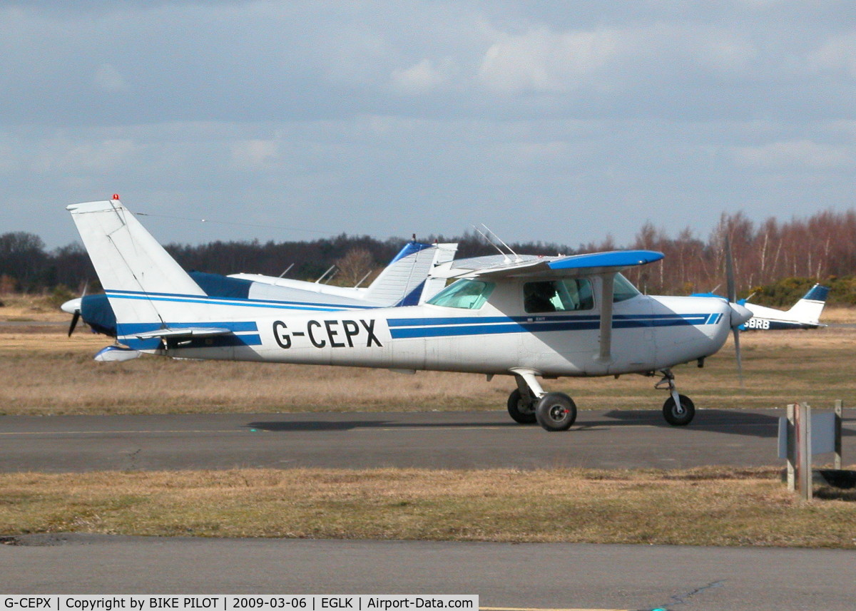 G-CEPX, 1983 Cessna 152 C/N 152-85792, TAXYING TO THE VISITORS PARKING AFTER DOING TOUCH AND GOES