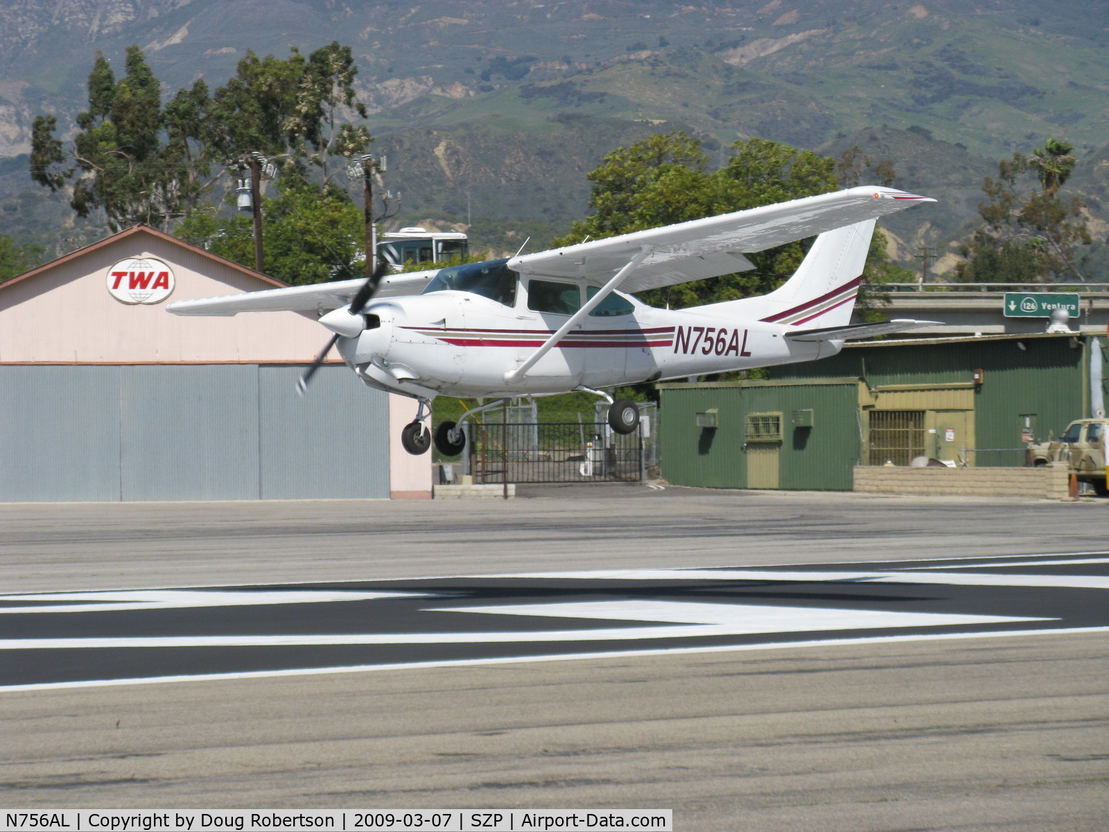 N756AL, 1979 Cessna TR182 Turbo Skylane RG C/N R18201023, 1979 Cessna TR182 SKYLANE RG, Lycoming O-540-J3C5D 235 Hp, landing Rwy 22