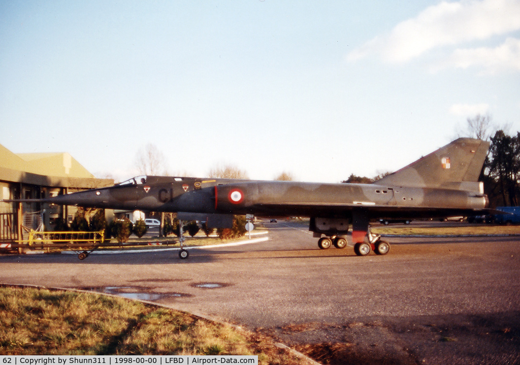 62, Dassault Mirage IVP C/N 62, Tracted after engines test maintenance