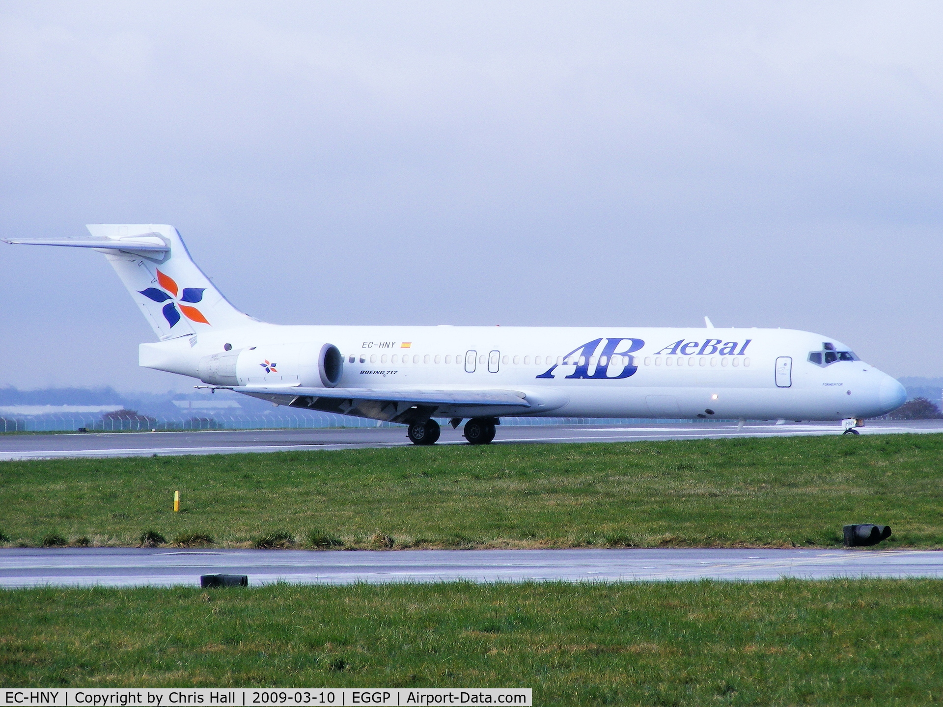 EC-HNY, 2000 Boeing 717-2CM C/N 55059, Bring Real Madrid fans in for the Champions League game against Liverpool FC
