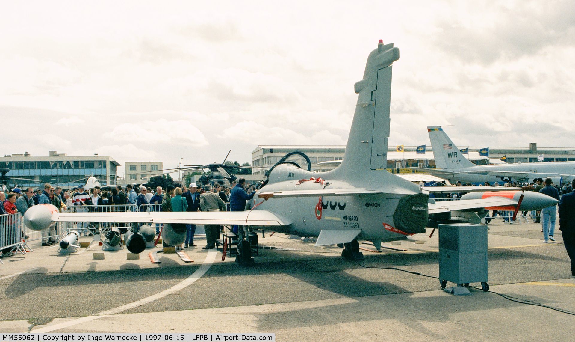 MM55062, Aermacchi MB-339CD C/N 6859/192/CD001, Aermacchi MB.339CD of the Aeronautica Militare Italiana AMI (Italian Air Force) at the Aerosalon Paris 1997