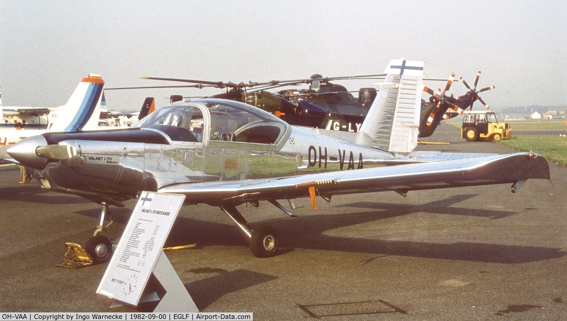 OH-VAA, Valmet L-70 Vinka C/N 31, Valmet L-70 Vinka at Farnborough International 1982