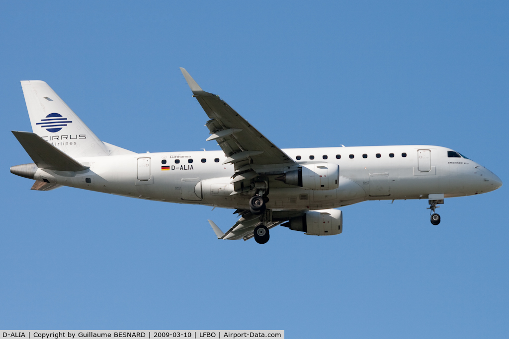 D-ALIA, 2002 Embraer 170LR (ERJ-170-100LR) C/N 17000006, Landing 32L