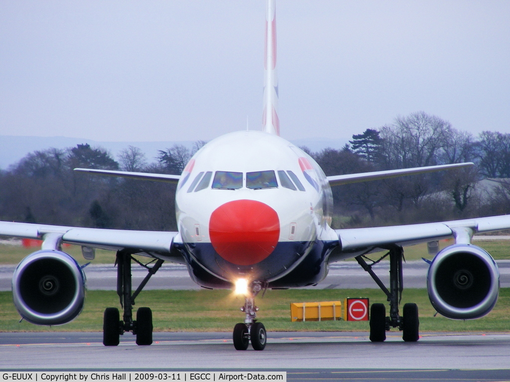 G-EUUX, 2008 Airbus A320-232 C/N 3550, British Airways, wearing a Red Nose for Comic Relief