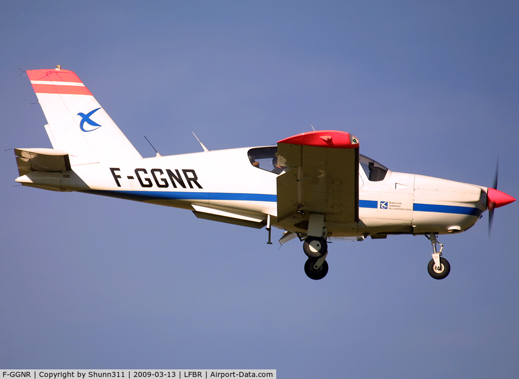 F-GGNR, 1991 Socata TB-20 C/N 1266, Landing rwy 12