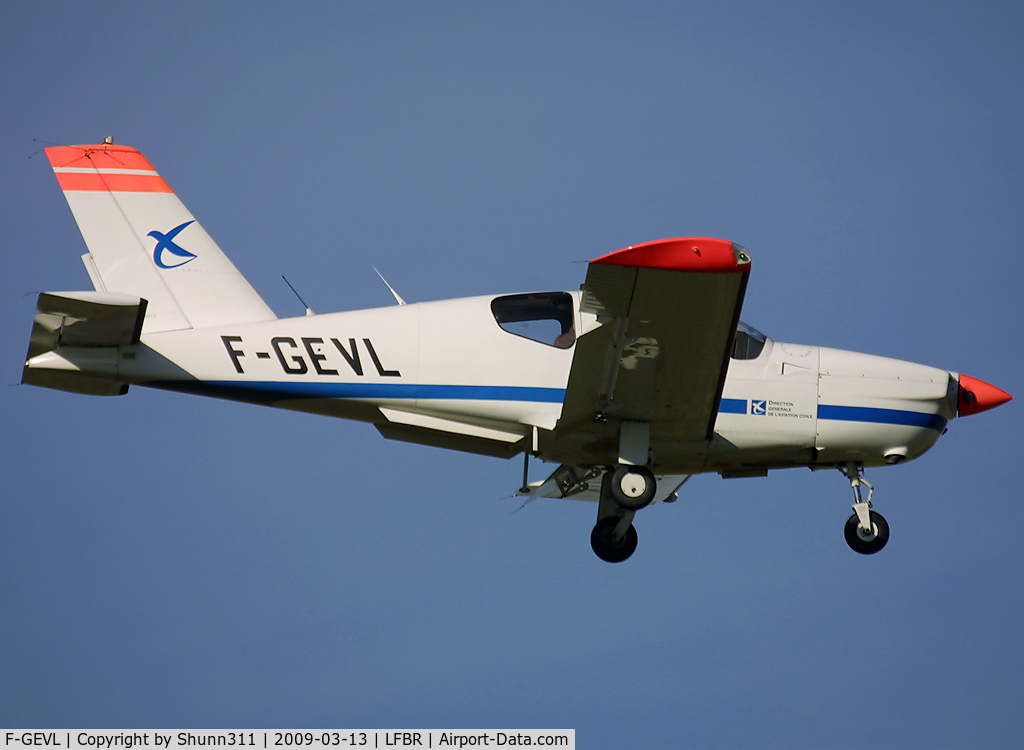 F-GEVL, Socata TB-20 C/N 735, Landing rwy 12