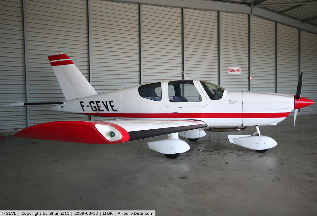 F-GEVE, Socata TB-10 Tobago C/N 564, Inside SEFA hangar...