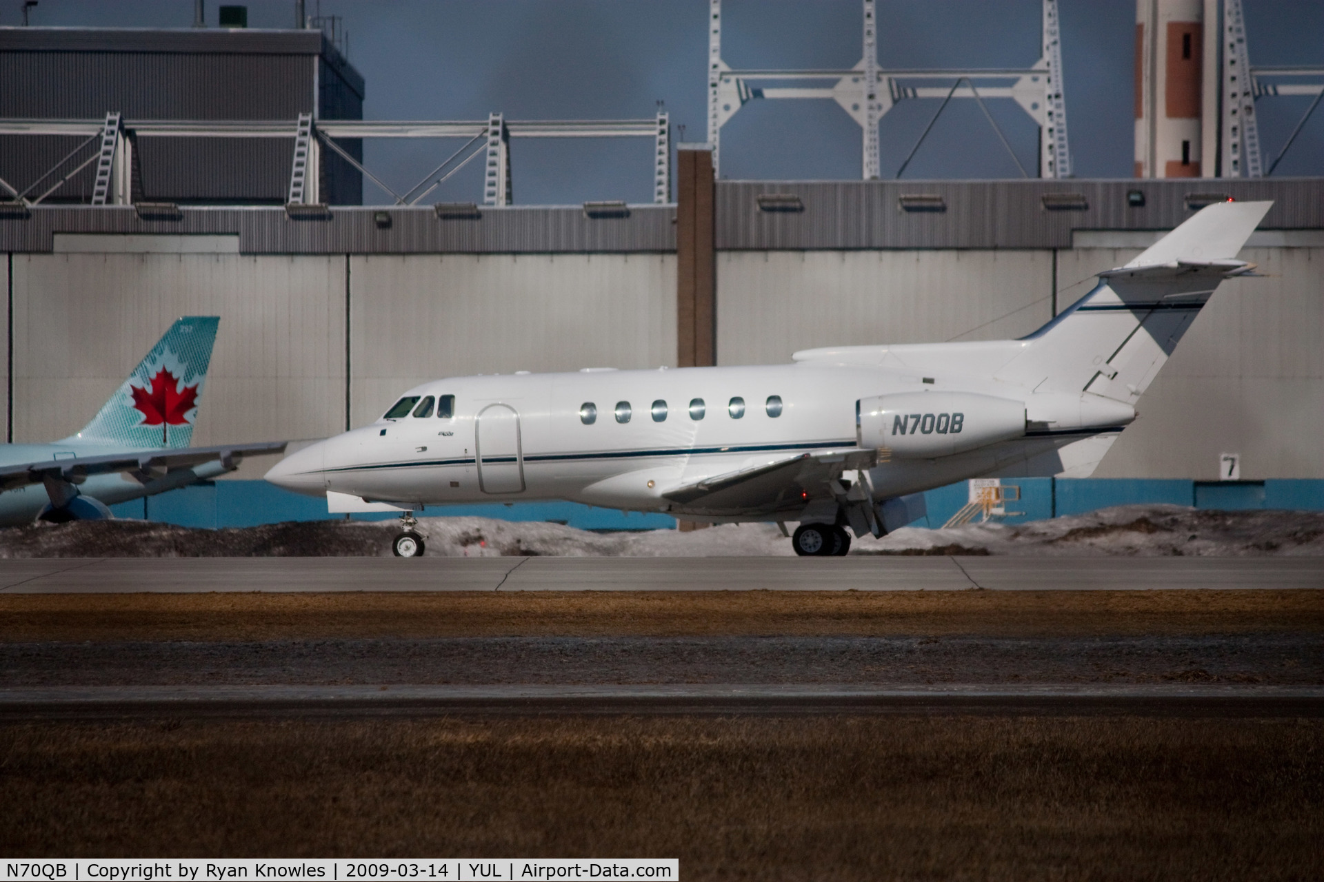 N70QB, 1981 British Aerospace HS.125-700A C/N NA0289, Taxiing at Trudeau Airport, Montreal, QC
