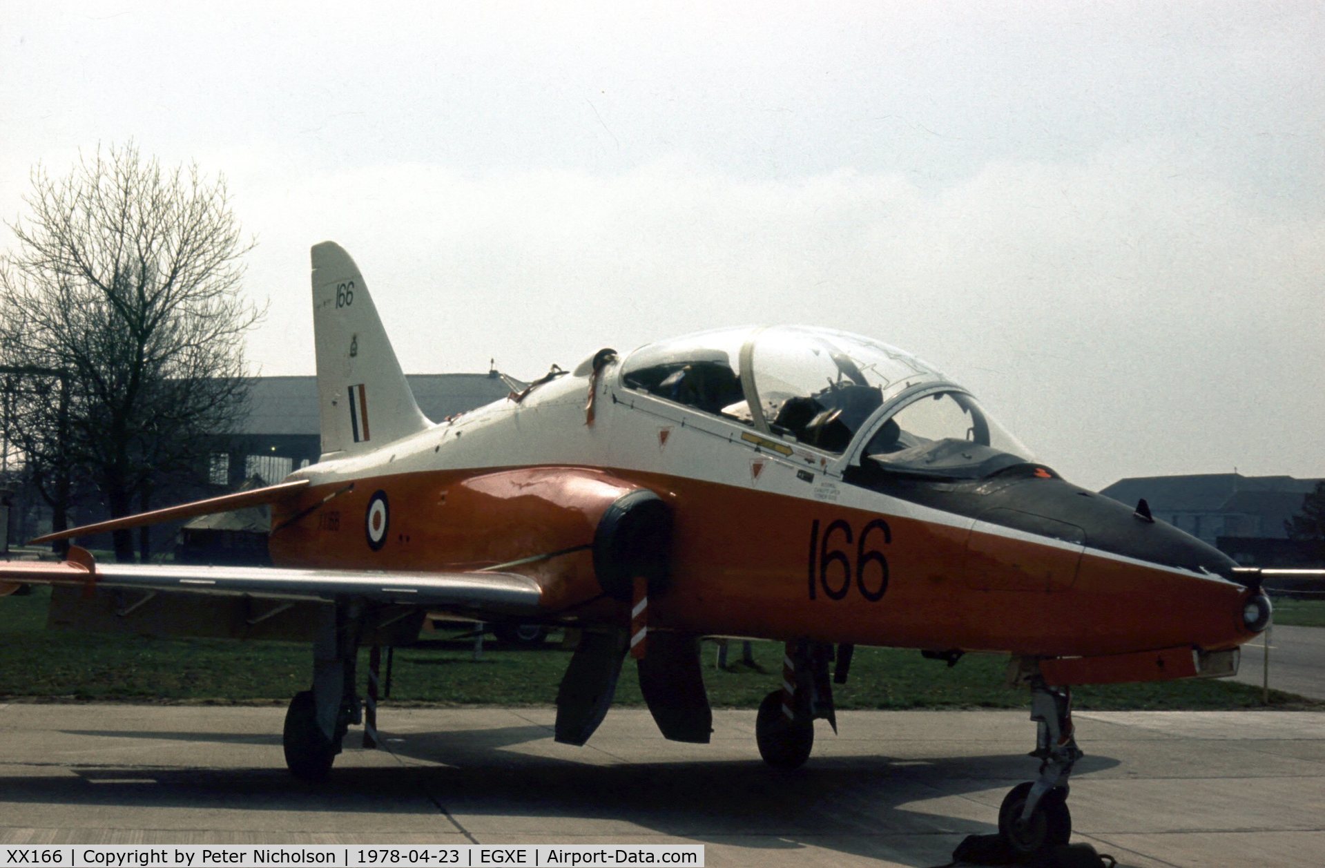 XX166, 1976 Hawker Siddeley Hawk T.1 C/N 013/312013, Hawk T.1 of 4 Flying Training School at the 1978 Leeming Open Day.