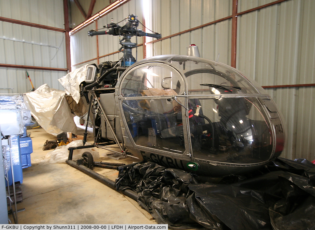 F-GKBU, Sud SE-3130 Alouette II C/N 1743/M343, Stored inside hangars...