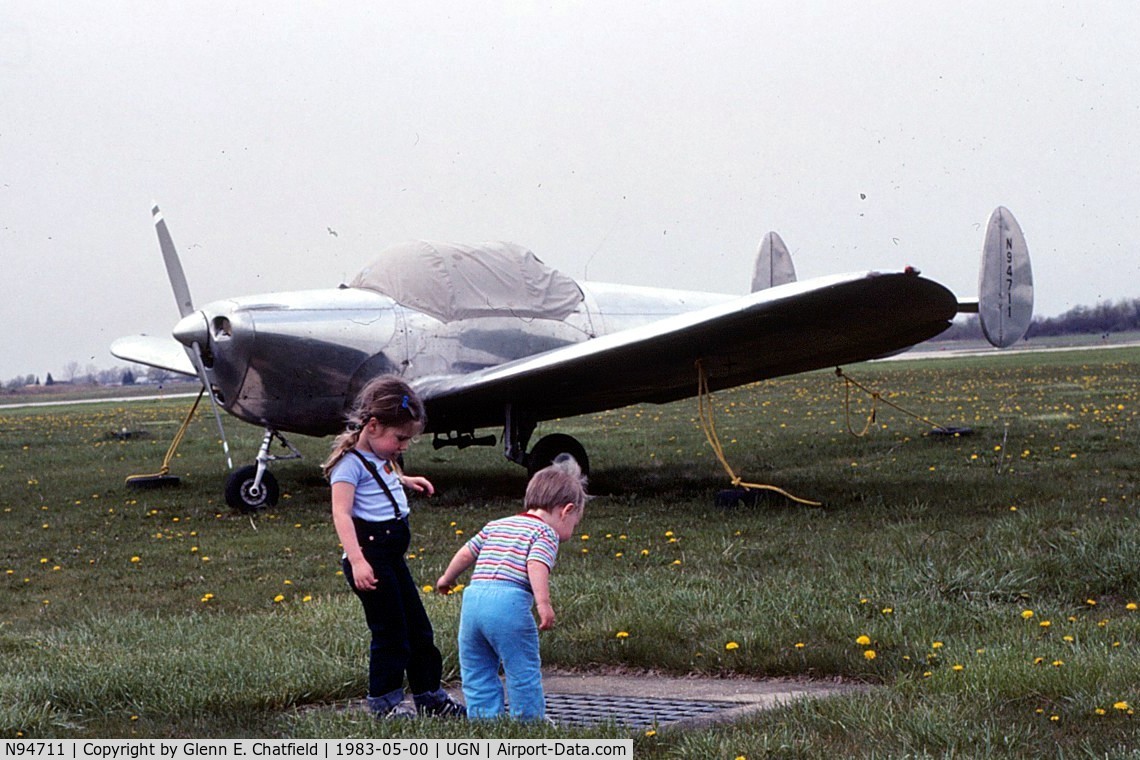 N94711, 1947 Erco 415D Ercoupe C/N 4822, Scouting the airport prior to working a temporary tower.  Those are my kids, of course.