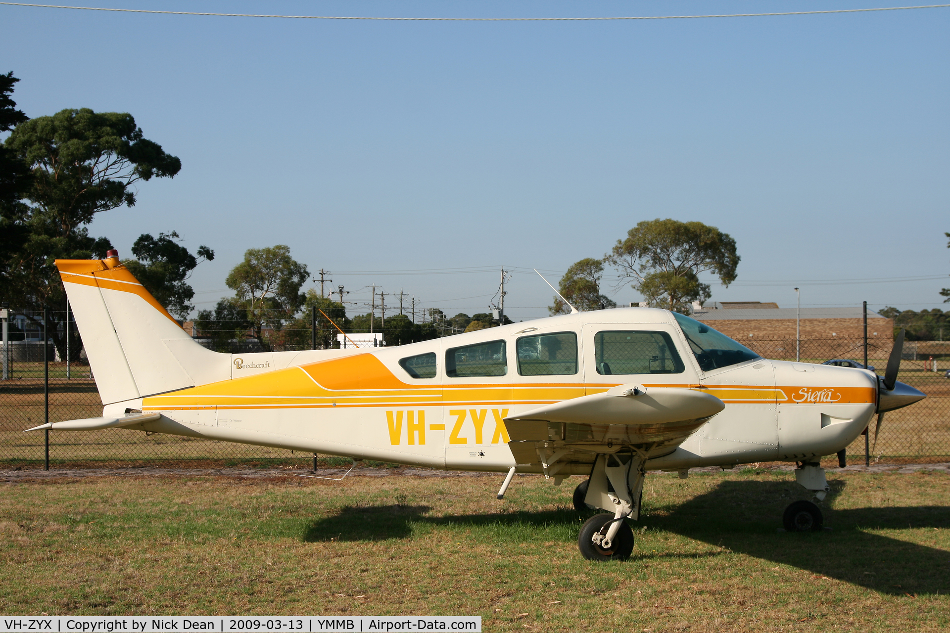 VH-ZYX, 1980 Beech C24R Sierra C/N MC-732, YMMB