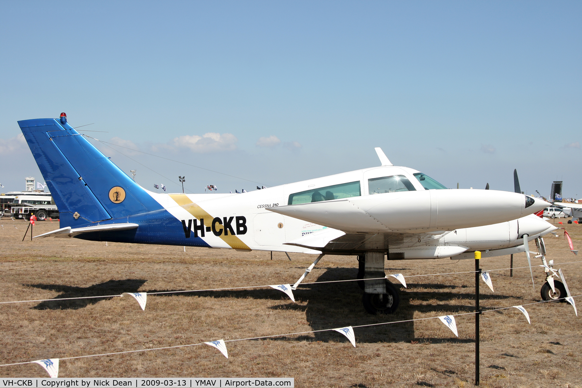 VH-CKB, 1964 Cessna 310F C/N 310-0129, YMAV