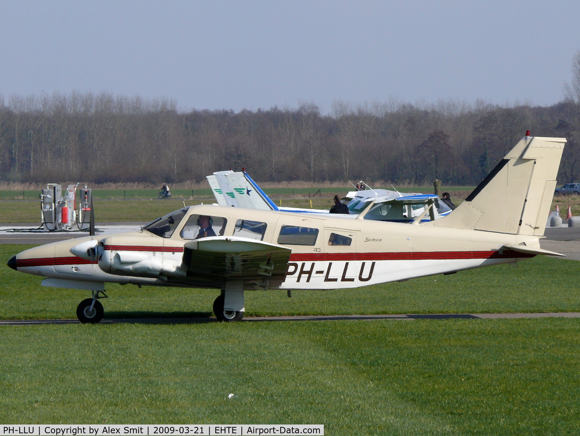 PH-LLU, 1974 Piper PA-34-200 C/N 34-7450185, Piper Pa34-200 Seneca PH-LLU Aalbers Beheer