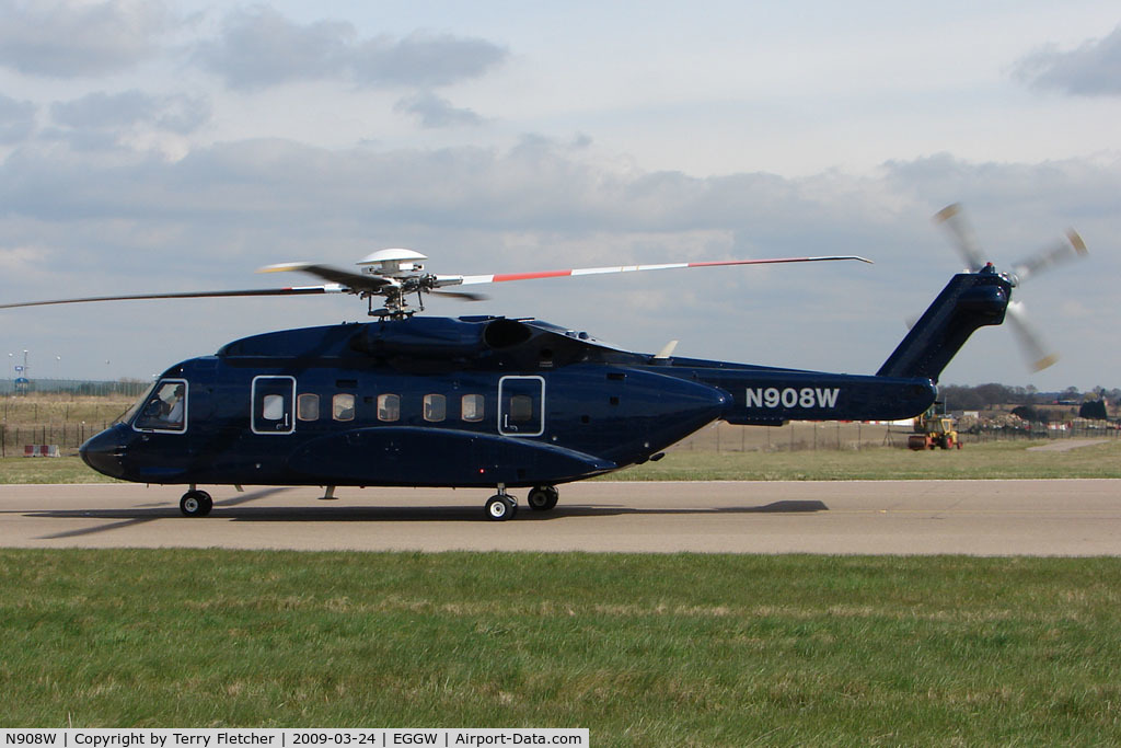 N908W, 2004 Sikorsky S-92A C/N 920007, Sikorsky S-92 at Luton
