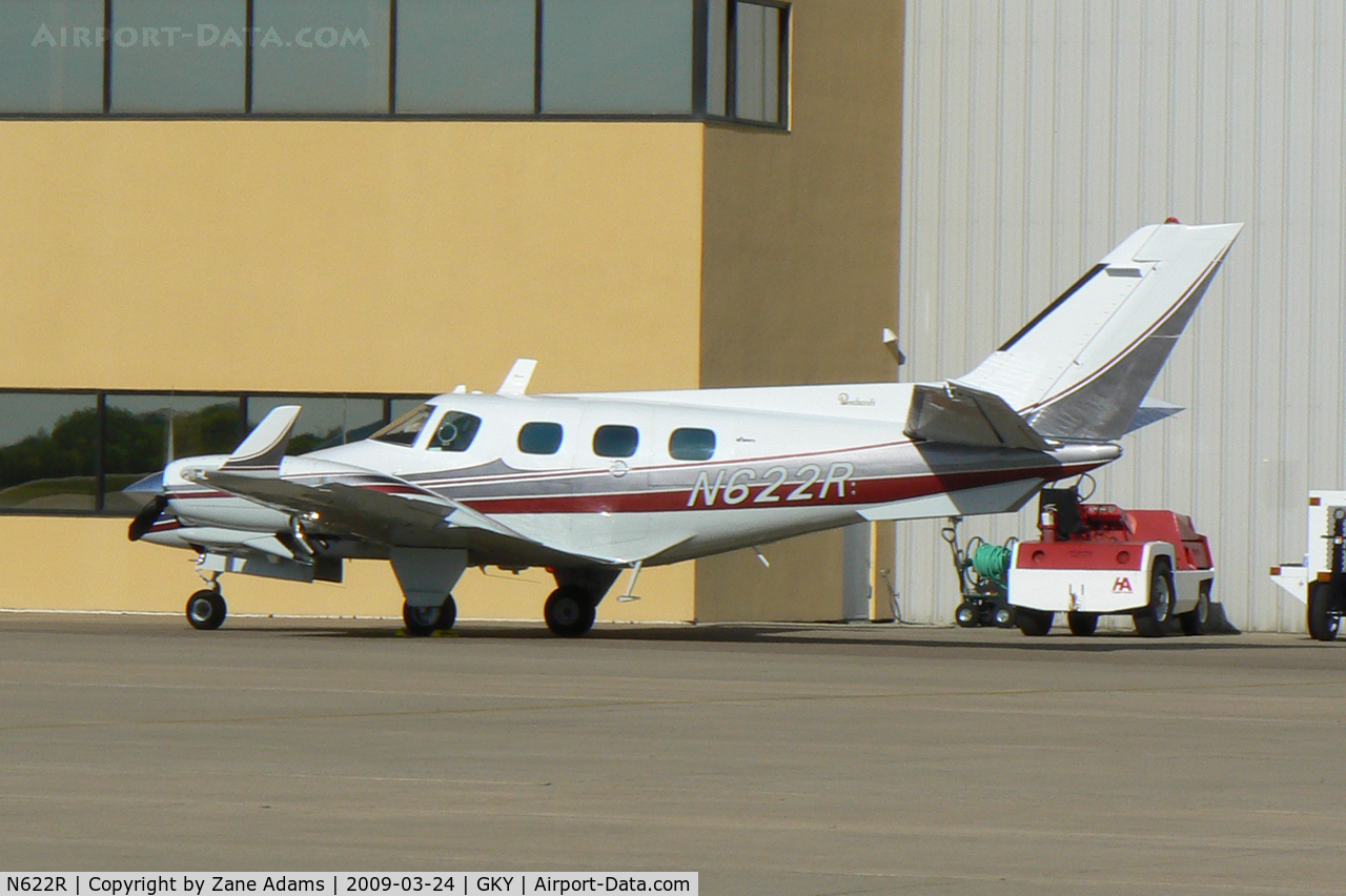 N622R, 1978 Beech B-60 Duke C/N P-486, At Arlington Municipal