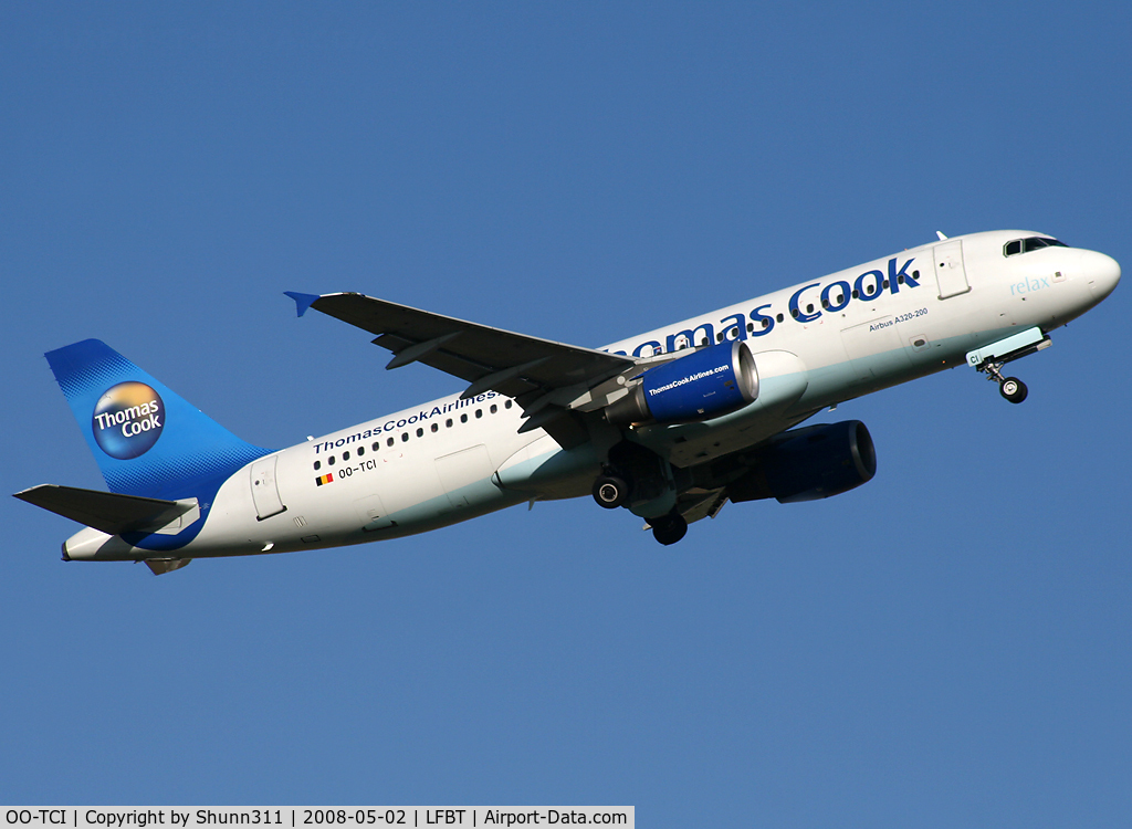 OO-TCI, 2003 Airbus A320-214 C/N 1975, On take off...