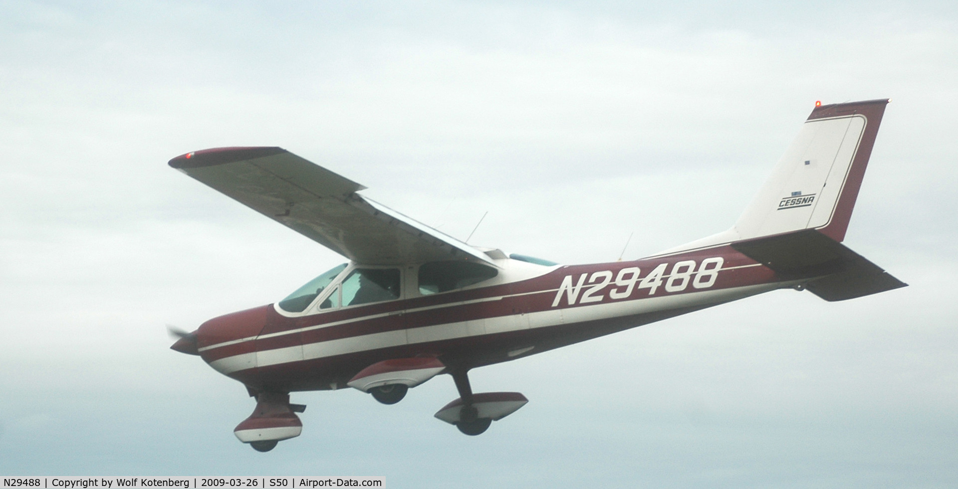 N29488, 1968 Cessna 177 Cardinal C/N 17700921, on final