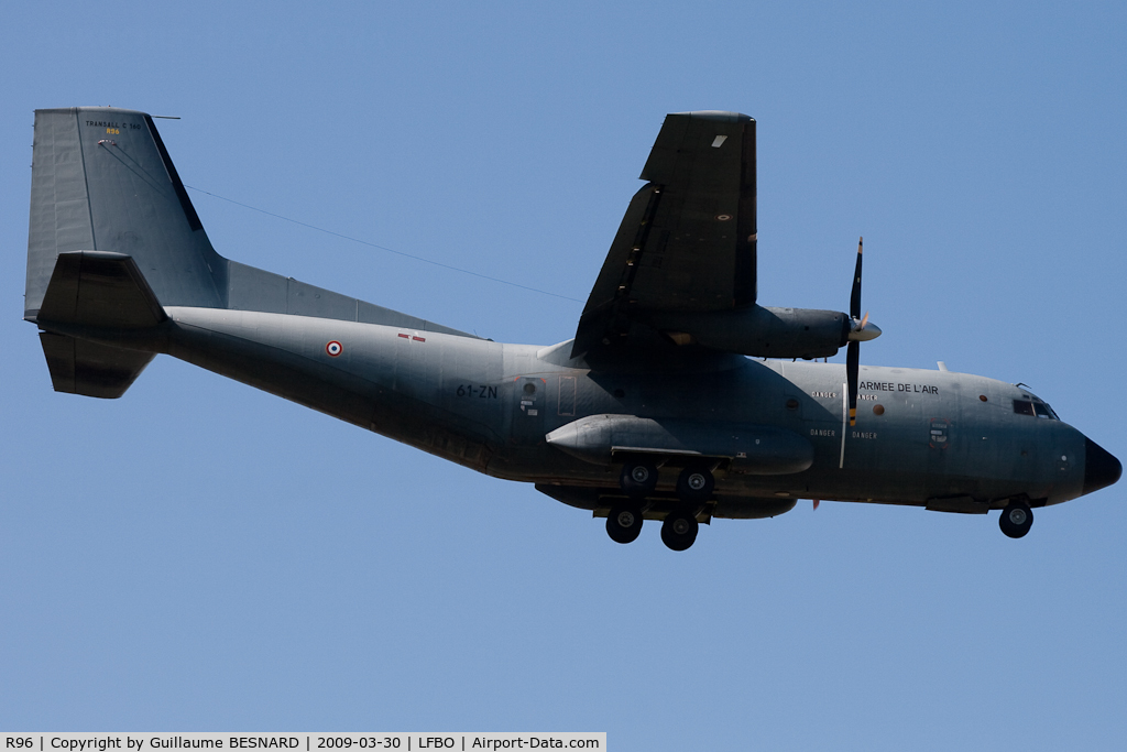 R96, Transall C-160R C/N 96, Landing 32L