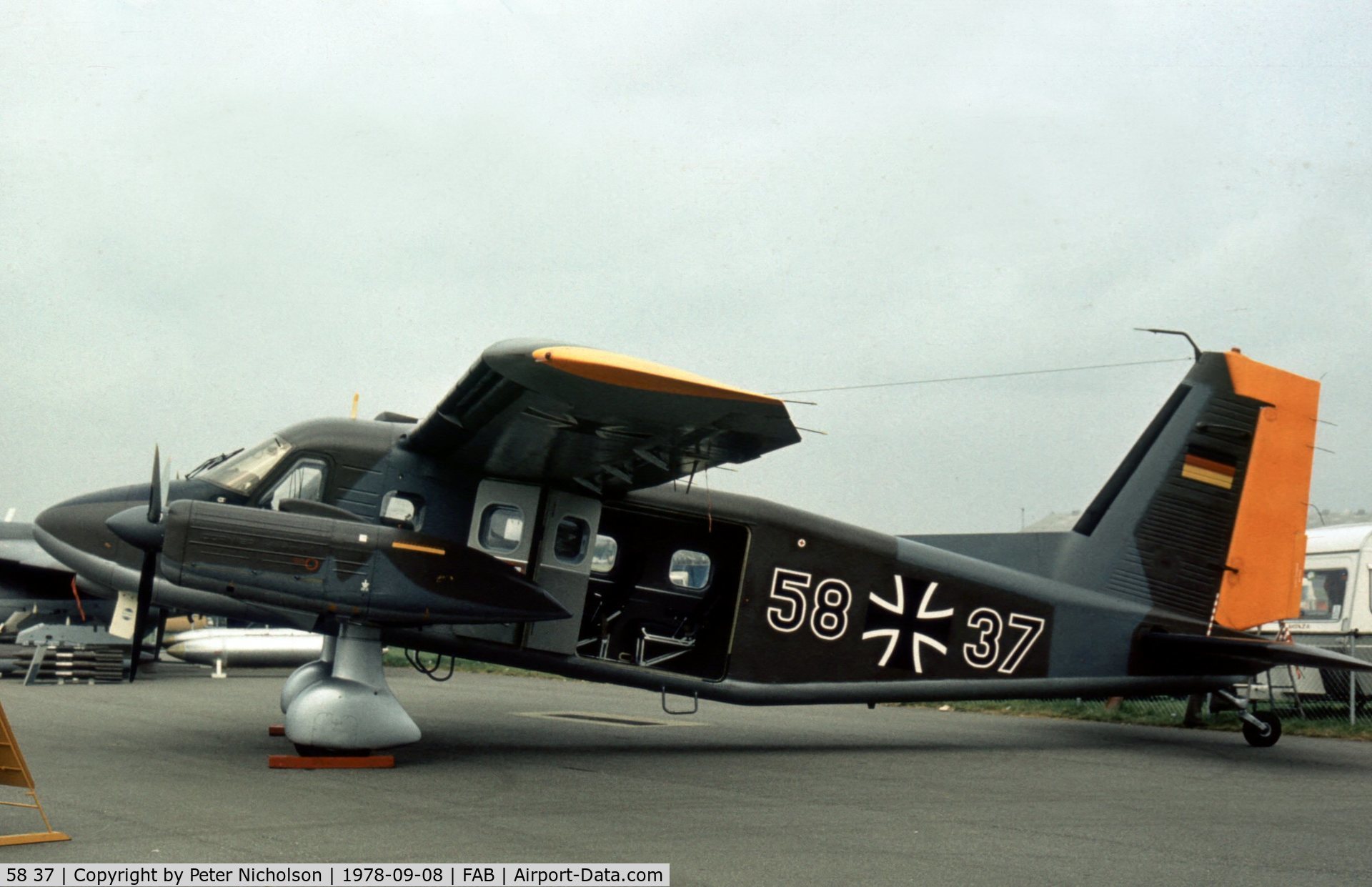 58 37, Dornier Do-28D-2 Skyservant C/N 4112, Do.28D-2 Skyservant 58+37 of LKG-44 at the 1978 Farnborough Airshow.