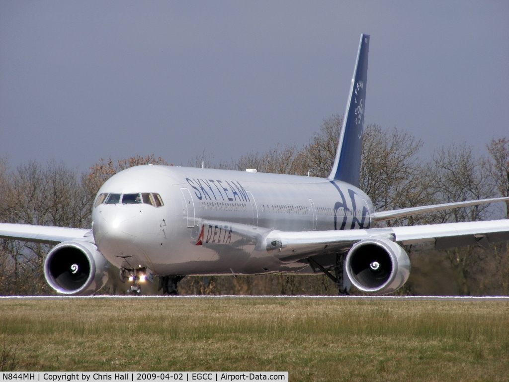 N844MH, 2002 Boeing 767-432/ER C/N 29717, Delta SkyTeam alliance