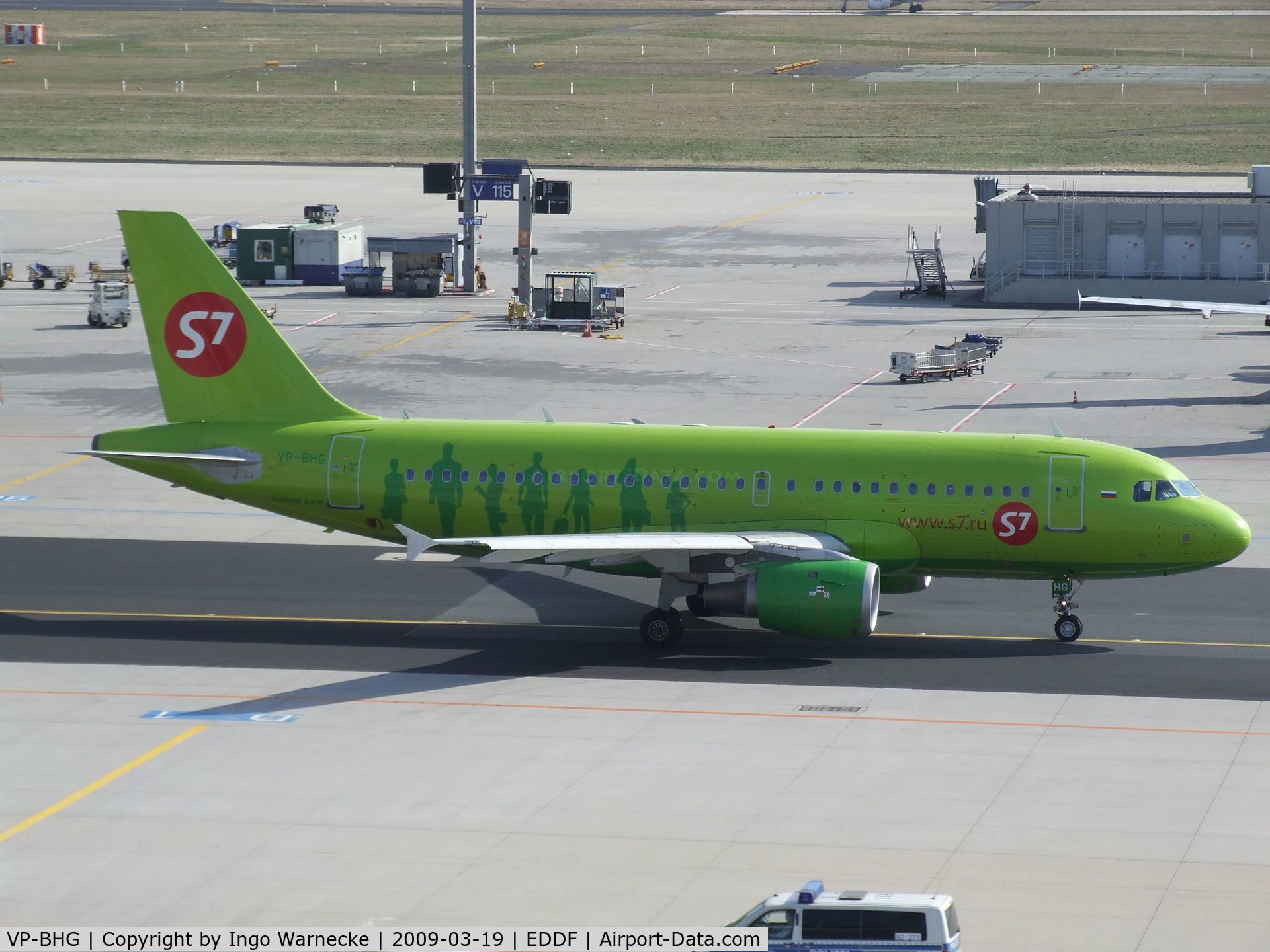 VP-BHG, 2002 Airbus A319-114 C/N 1870, Airbus A319-114 of S7 Siberia Airlines in front of terminal 2