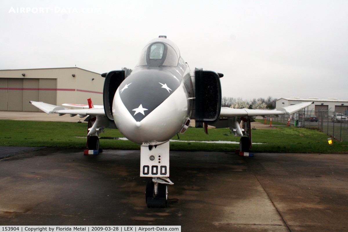 153904, McDonnell F-4S Phantom II C/N 2590, F-4J Phantom