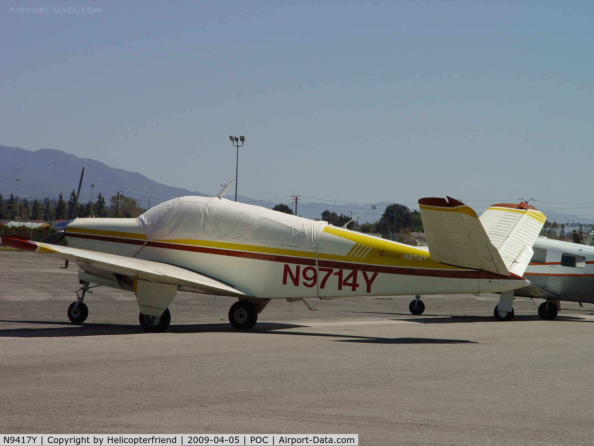 N9417Y, 1960 Beech N35 Bonanza C/N D-6595, Parked by Howard Aviation