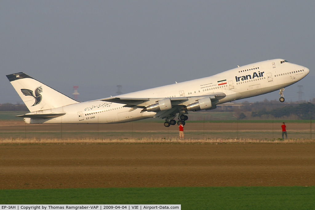 EP-IAH, 1976 Boeing 747-286M C/N 21218, Iran Air Boeing 747-200
