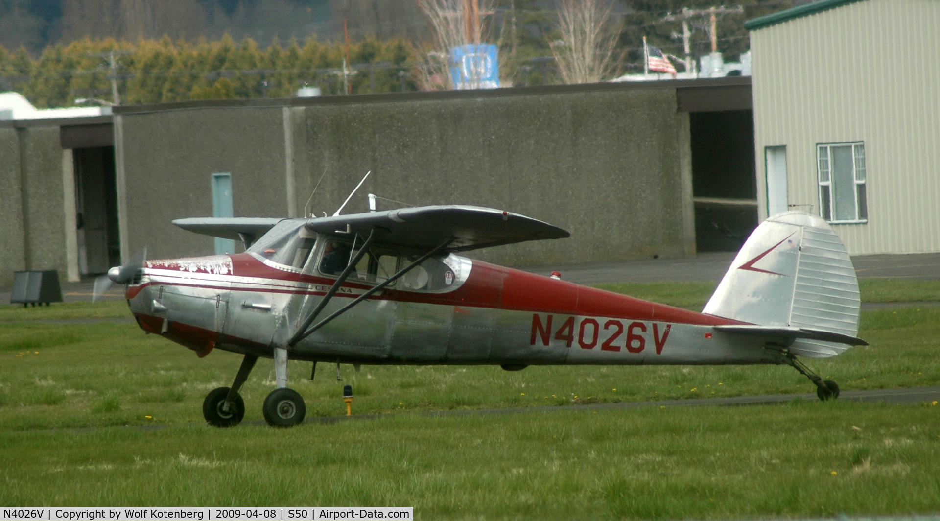N4026V, 1948 Cessna 170 C/N 18345, going flying