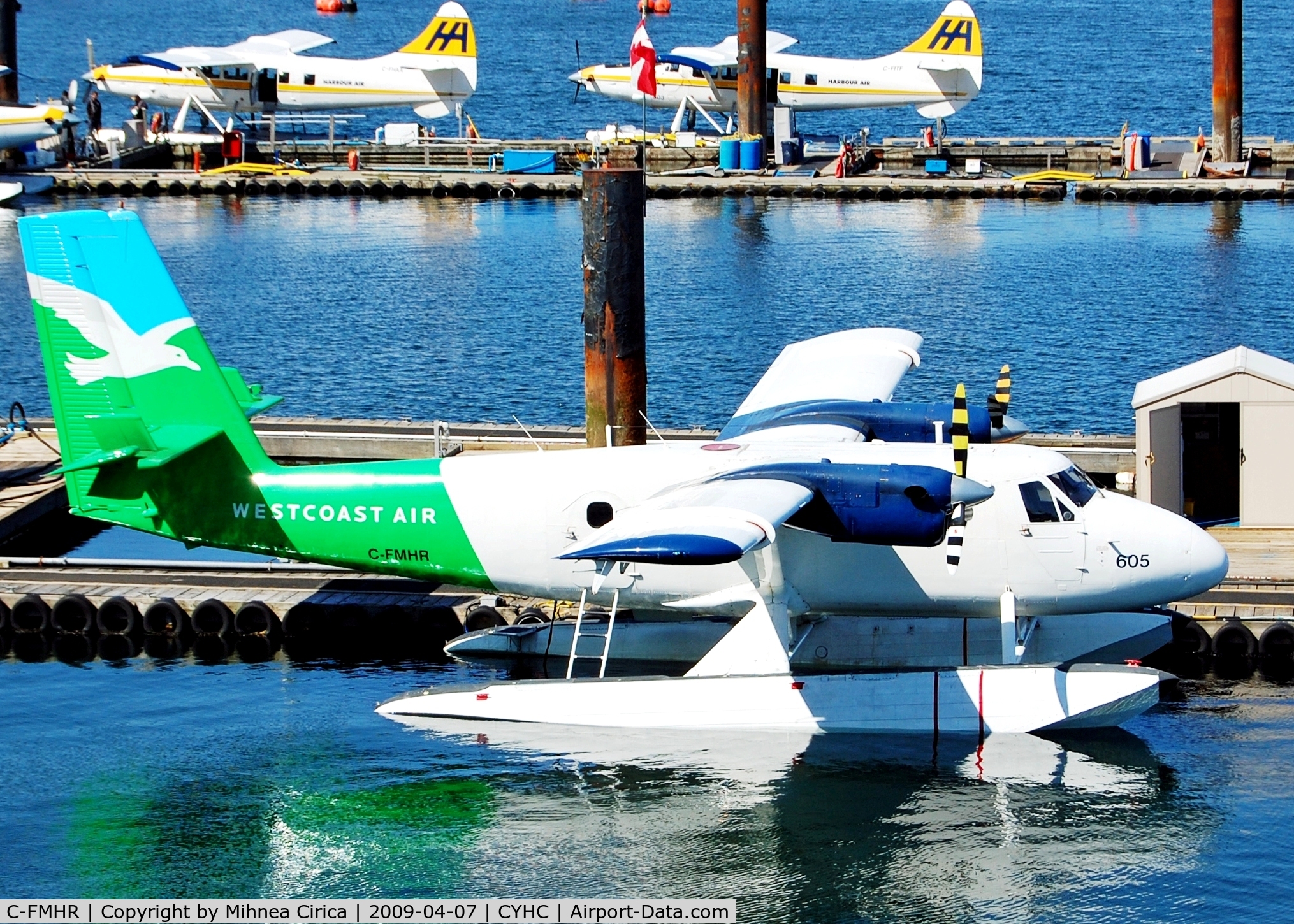 C-FMHR, 1967 De Havilland Canada DHC-6-100 Twin Otter C/N 51, Looking sharp in new colours