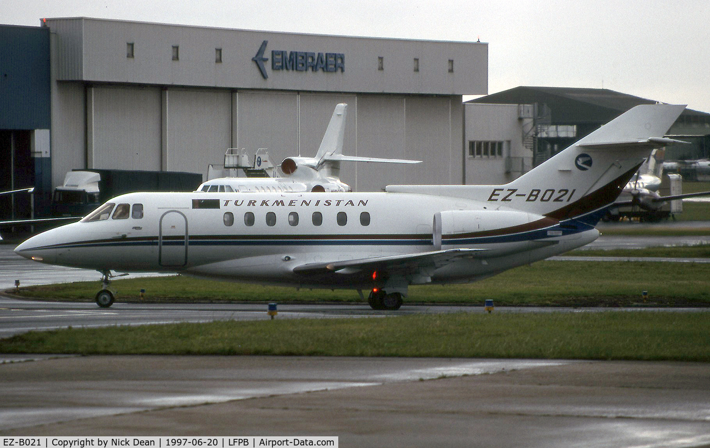 EZ-B021, 1992 British Aerospace BAe.125-1000B C/N 259029, LFPB Paris Le Bourget