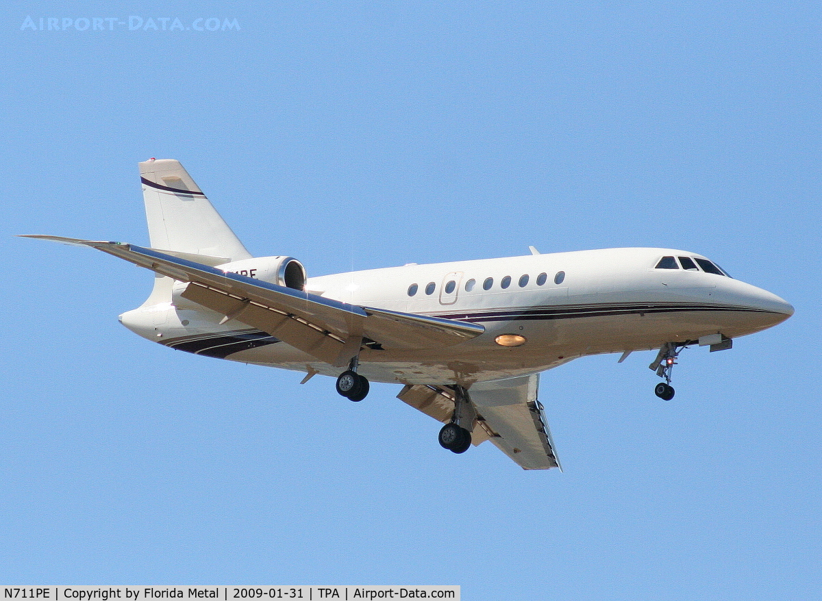 N711PE, 1999 Dassault Falcon 2000 C/N 105, Falcon 2000