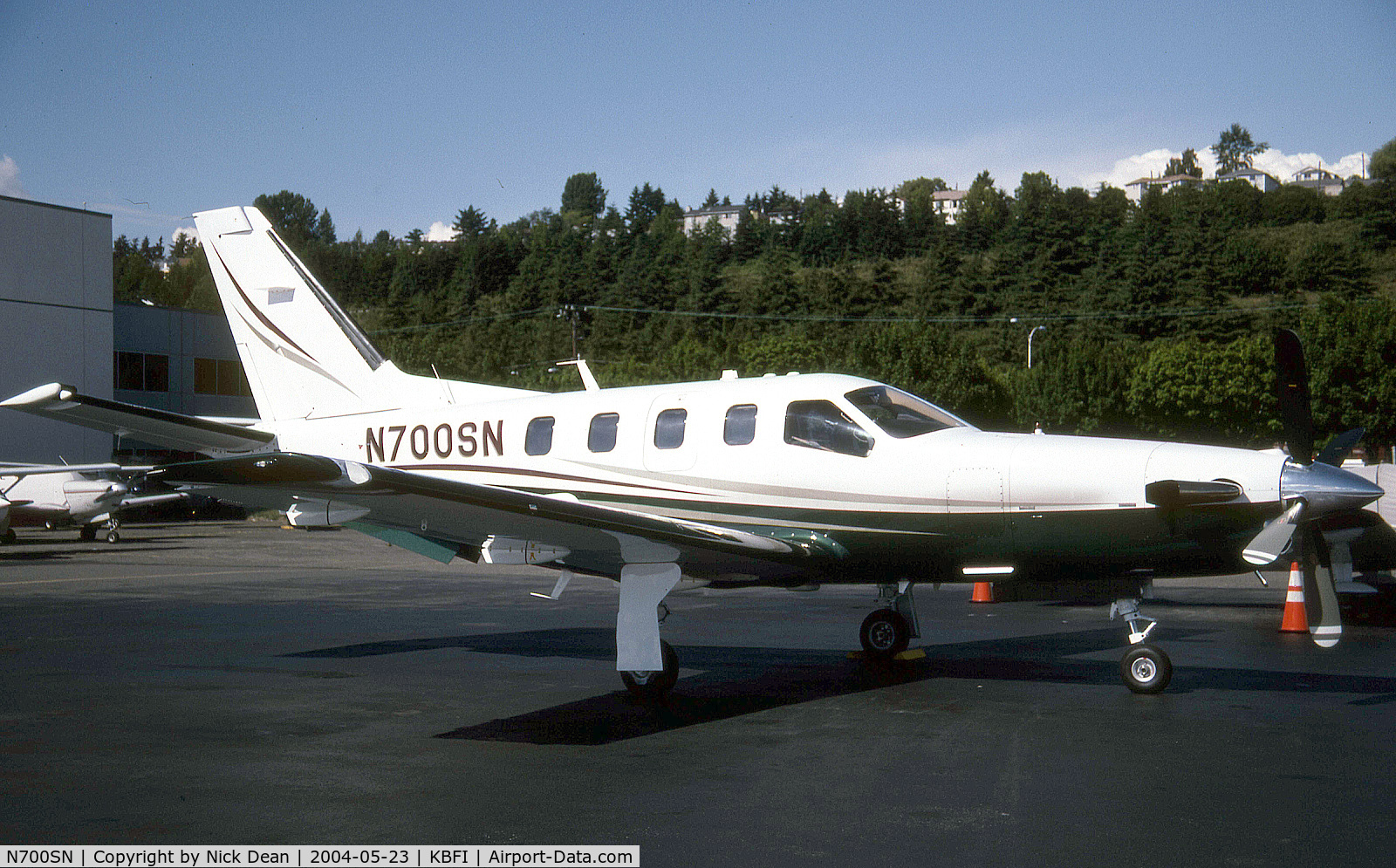 N700SN, 2004 Socata TBM-700 C/N 277, KBFI